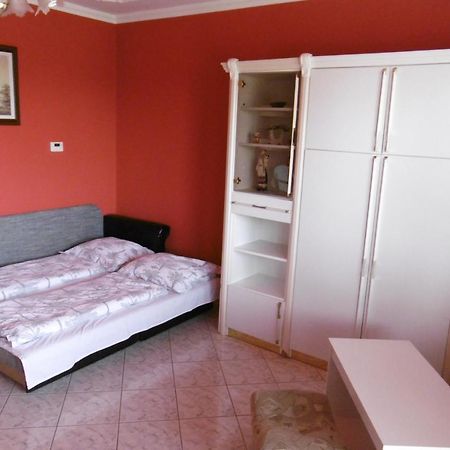 Lala Apartmanok Balatonboglar Exterior photo